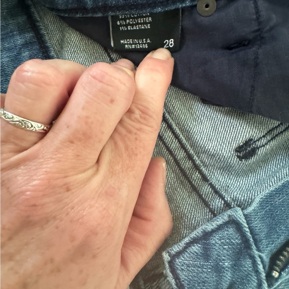 Like new Parker Smith Jeans - Picture 5 of 9